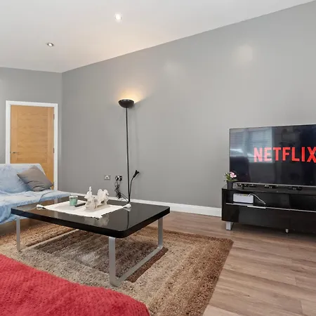 2bedroom 2bath 4bed Flat For 6guest With Parking * Birmingham