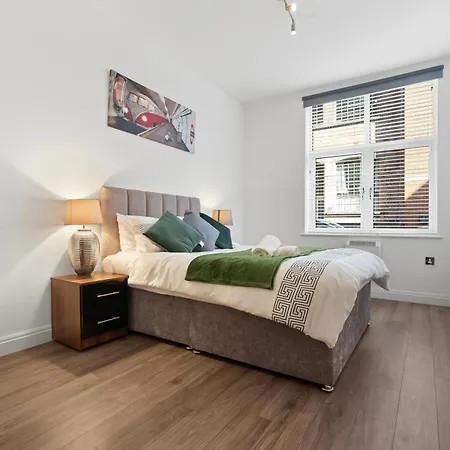 Apartment 2bedroom 2bath 4bed Flat For 6guest With Parking Birmingham